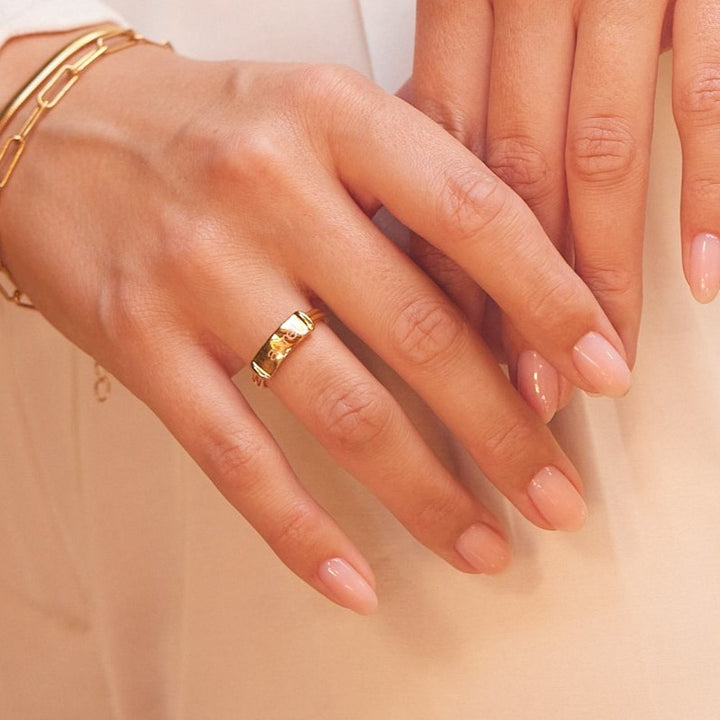 Shiloh Name Bar Ring