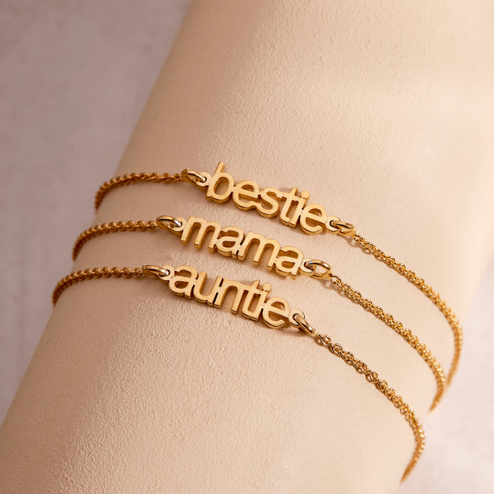 Mama Nameplate Bracelet