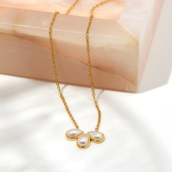 Sandy Pearl Necklace