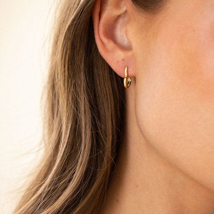 Minnie Heart Earrings