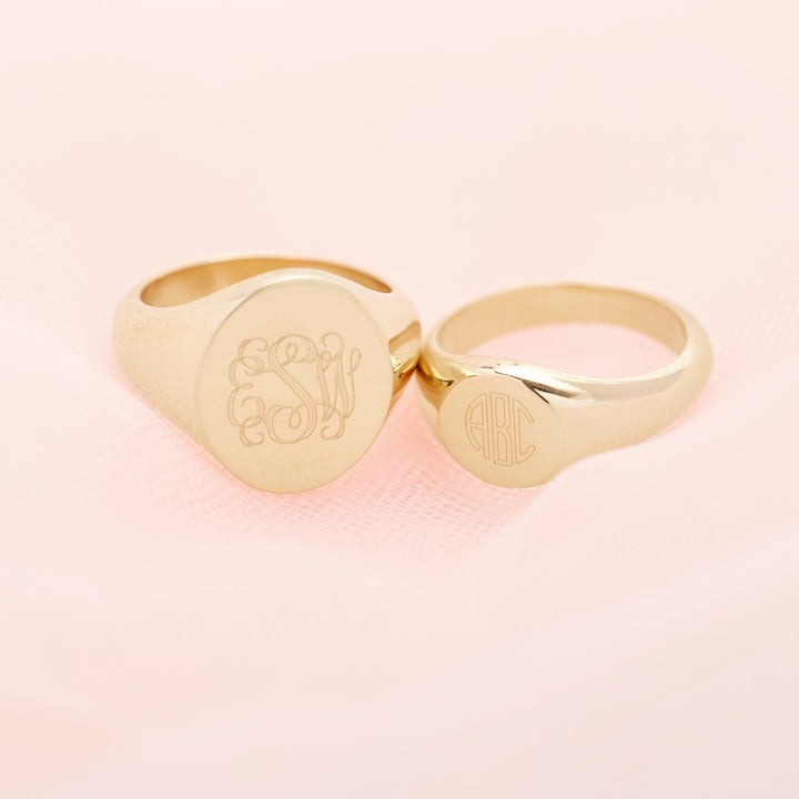 Claire Petite Signet Ring