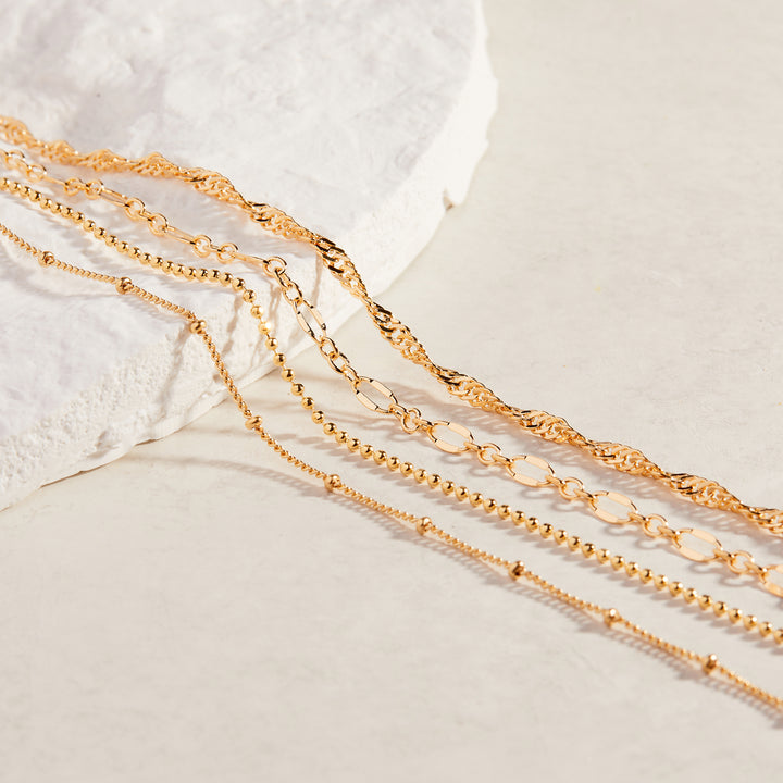 Mae Choker