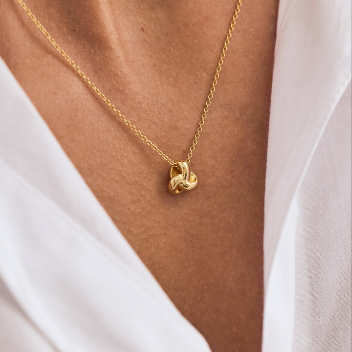 Sutton Knot Necklace