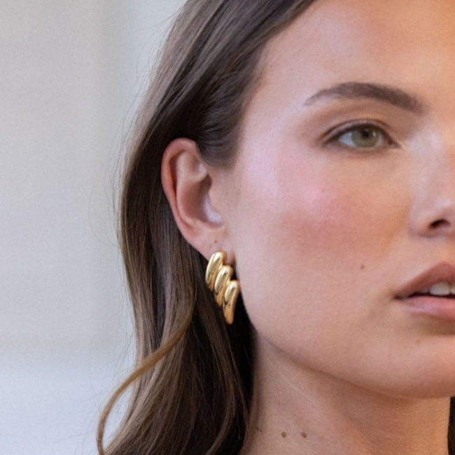 Harper Curve Statement Earrings